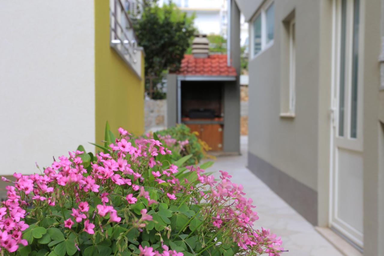 Tice Apartments By The Sea Nemira, Omis - 17039 מראה חיצוני תמונה