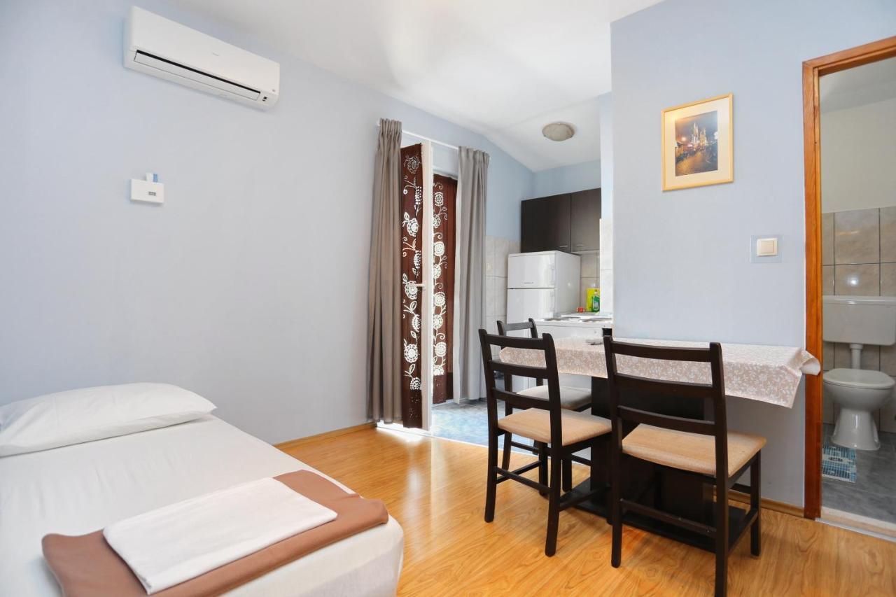 Tice Apartments By The Sea Nemira, Omis - 17039 מראה חיצוני תמונה